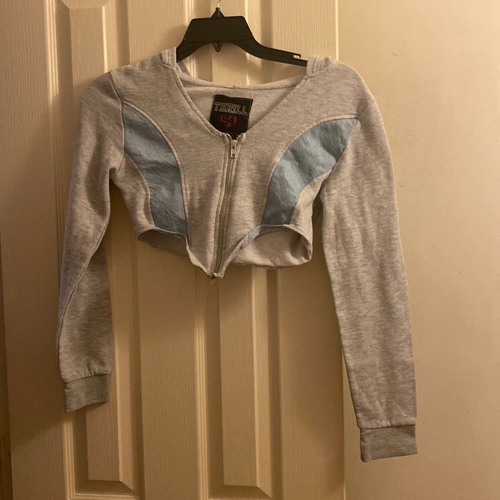 Gray cropped zip up sweater